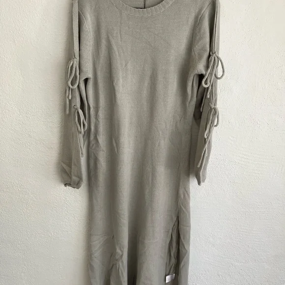 Zeagoo Woman Gray Long Sleeve Side Slit Long Sweater Dress, Size XL - Picture 9 of 9
